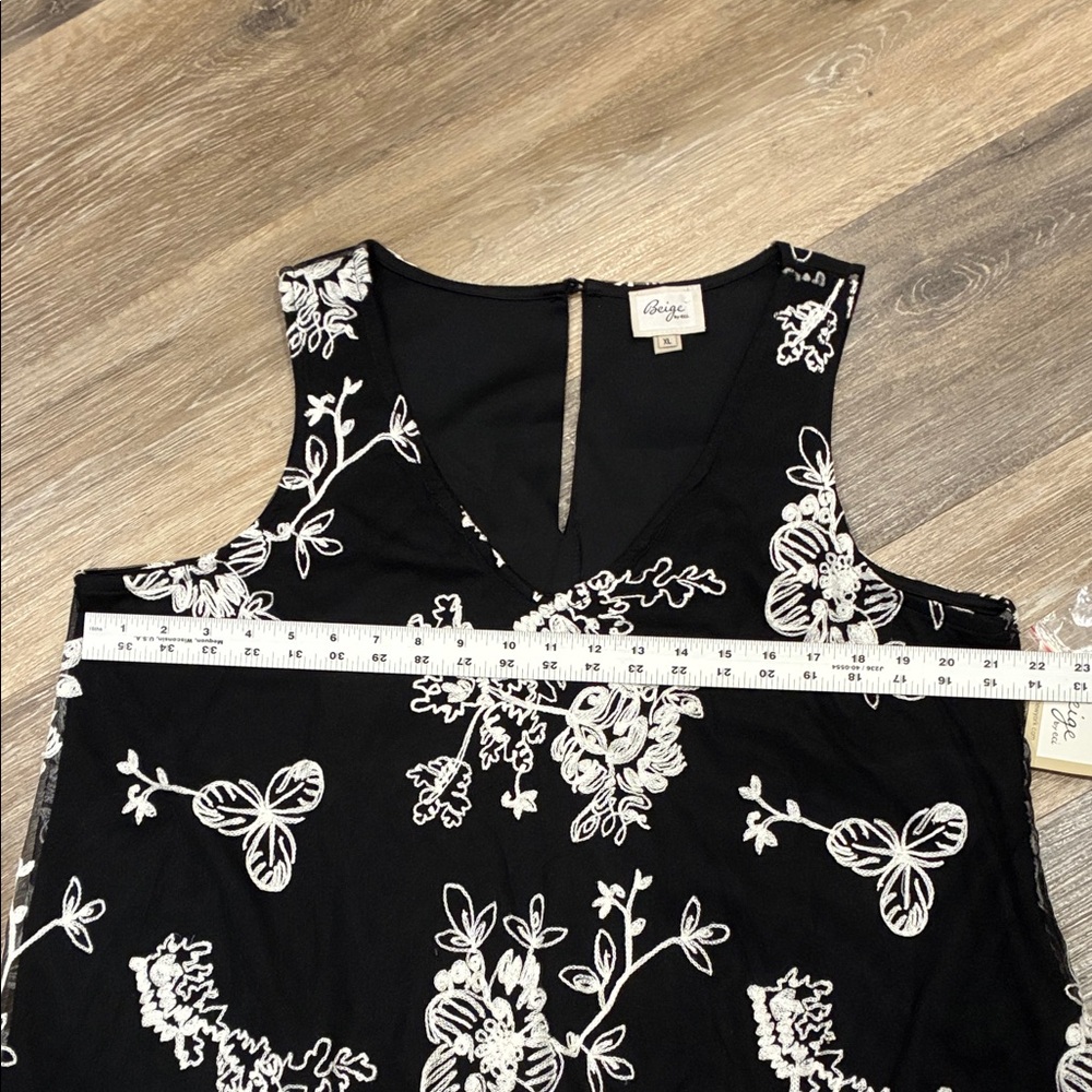 Floral Black and White  Dress - Picture 7 of 14